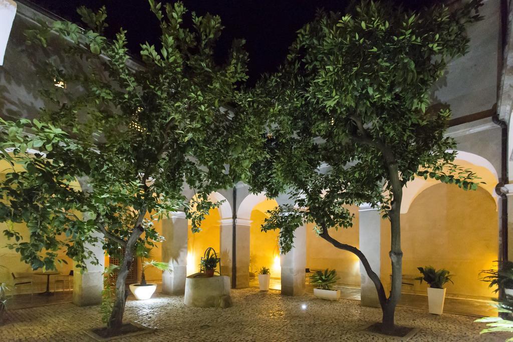 Hospedería Conventual de Alcántara Alcântara Exterior foto