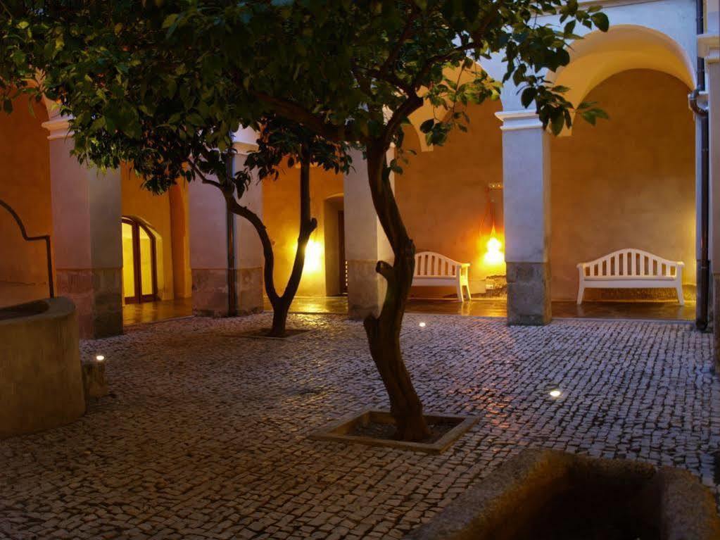 Hospedería Conventual de Alcántara Alcântara Exterior foto